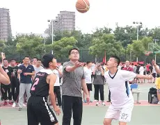 九州娱乐平台-球场传奇诞生一瞬，精神力量闪耀全场