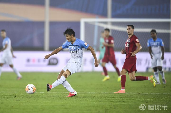 关于广州富力客场战平对手，保持稳定表现的信息